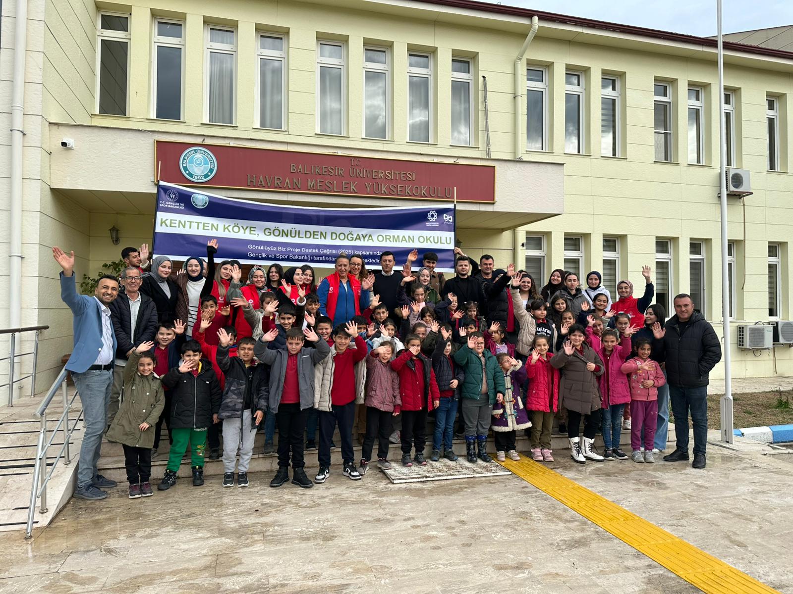 HAVRAN MYO ÖĞRENCİLERİNDEN GÖNÜLLERE DOKUNMAYA DEVAM...