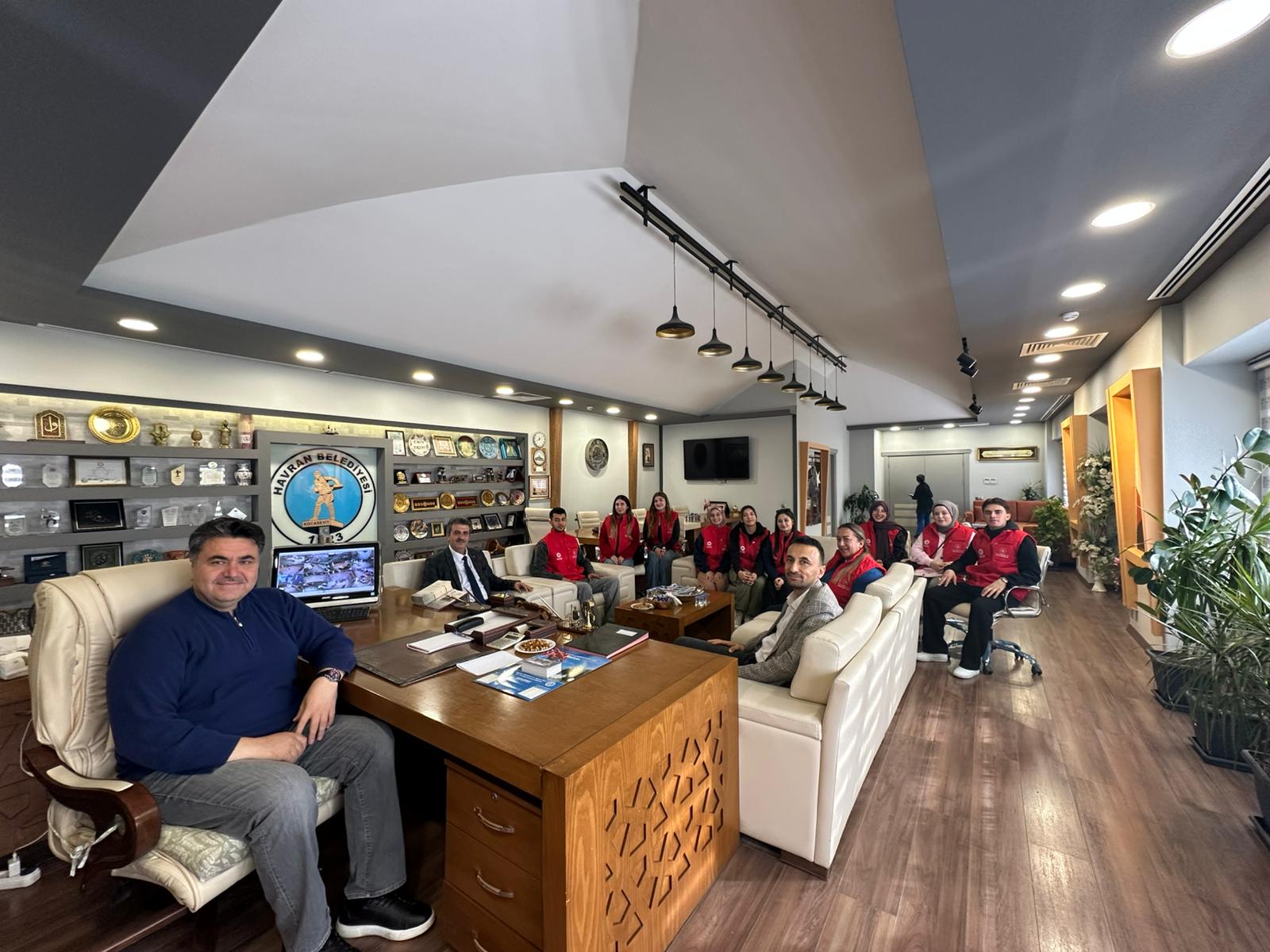 HAVRAN MYO ÖĞRENCİLERİNDEN HAVRAN BELEDİYESİNE TEŞEKKÜR ZİYARETİ
