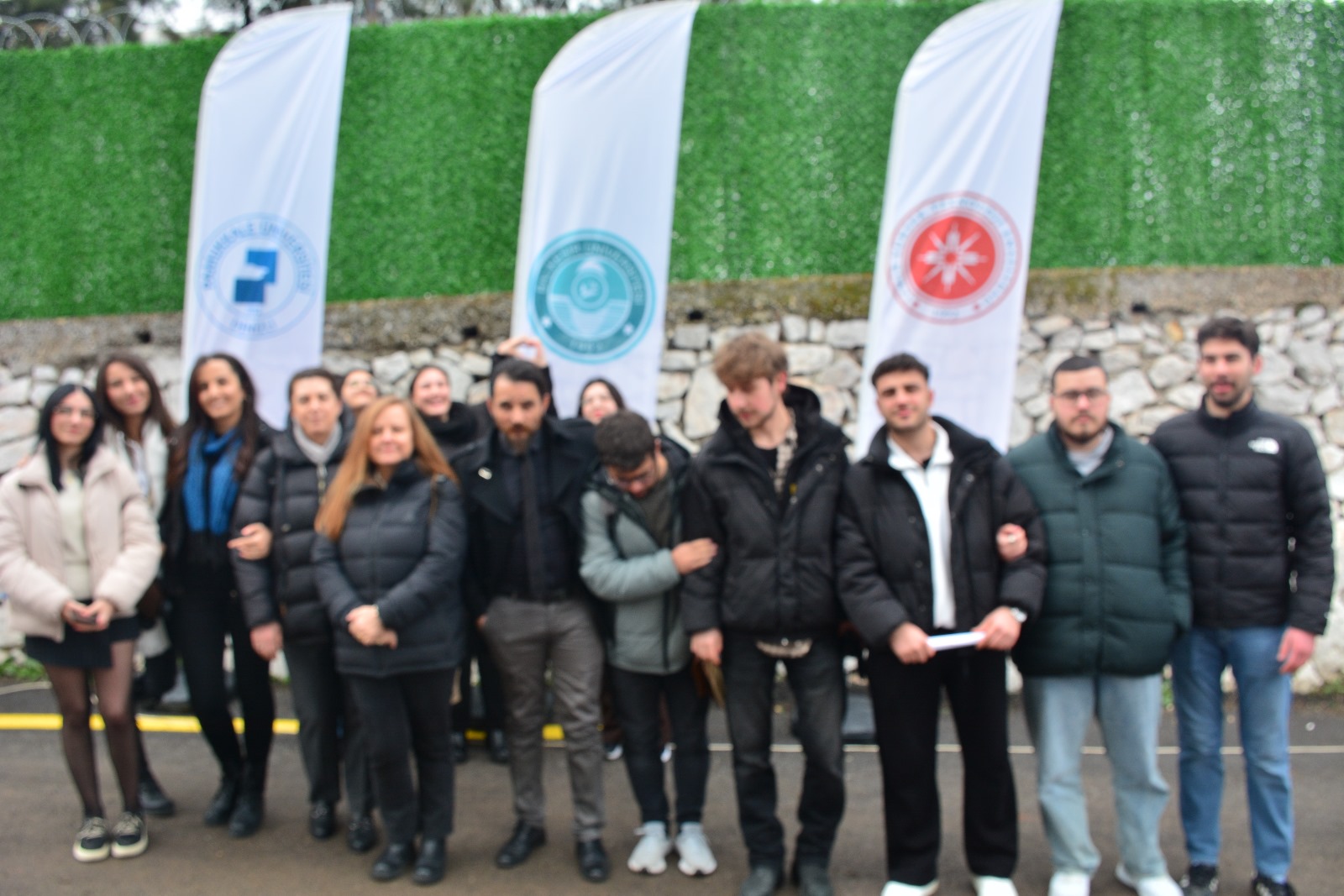 Balıkesir Üniversitesi Öğrenci Toplulukları Manisa Celal Bayar Üniversitesinde düzenlenen Ege Kariyer Fuarına (EGEKAF) katılım sağladı