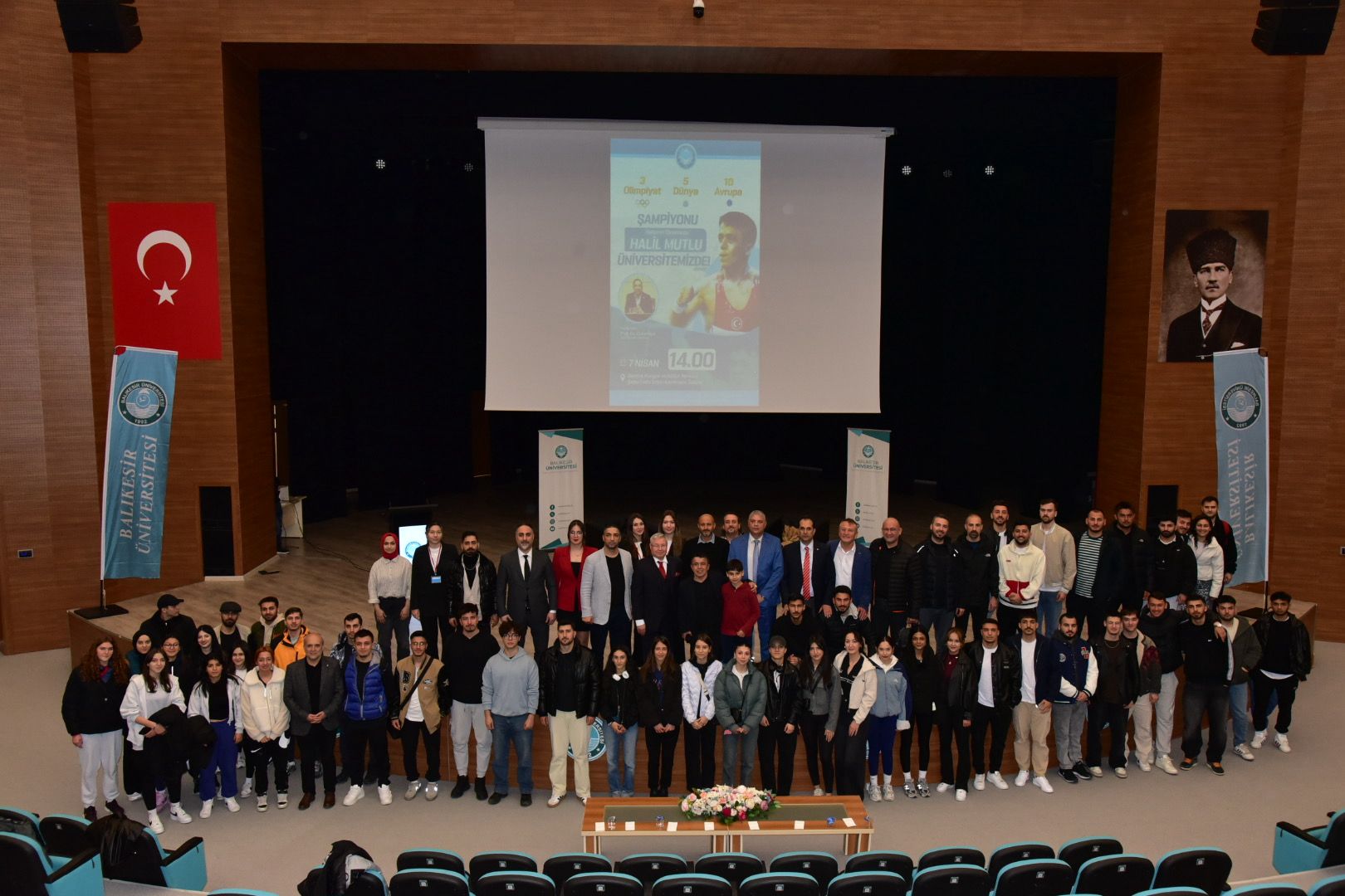 Halterin Dinamosu Halil Mutlu, Balıkesir Üniversitesinde Genç Sporculara İlham Verdi