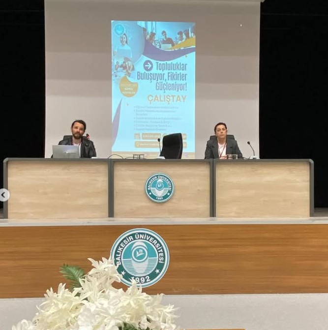 Üniversitemiz bünyesinde faaliyet gösteren Topluluklarımız Atatürk Kongre ve Kültür Merkezinde Öğrenci Toplulukları Çalıştayı gerçekleştirdiler.