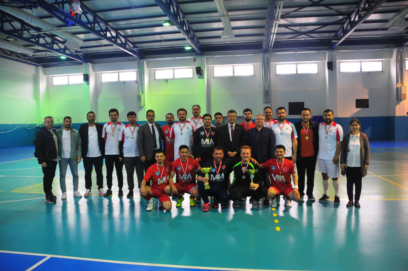 Rektörlük Personel Salon Futbolu Turnuvasında Kupalar Sahiplerini Buldu