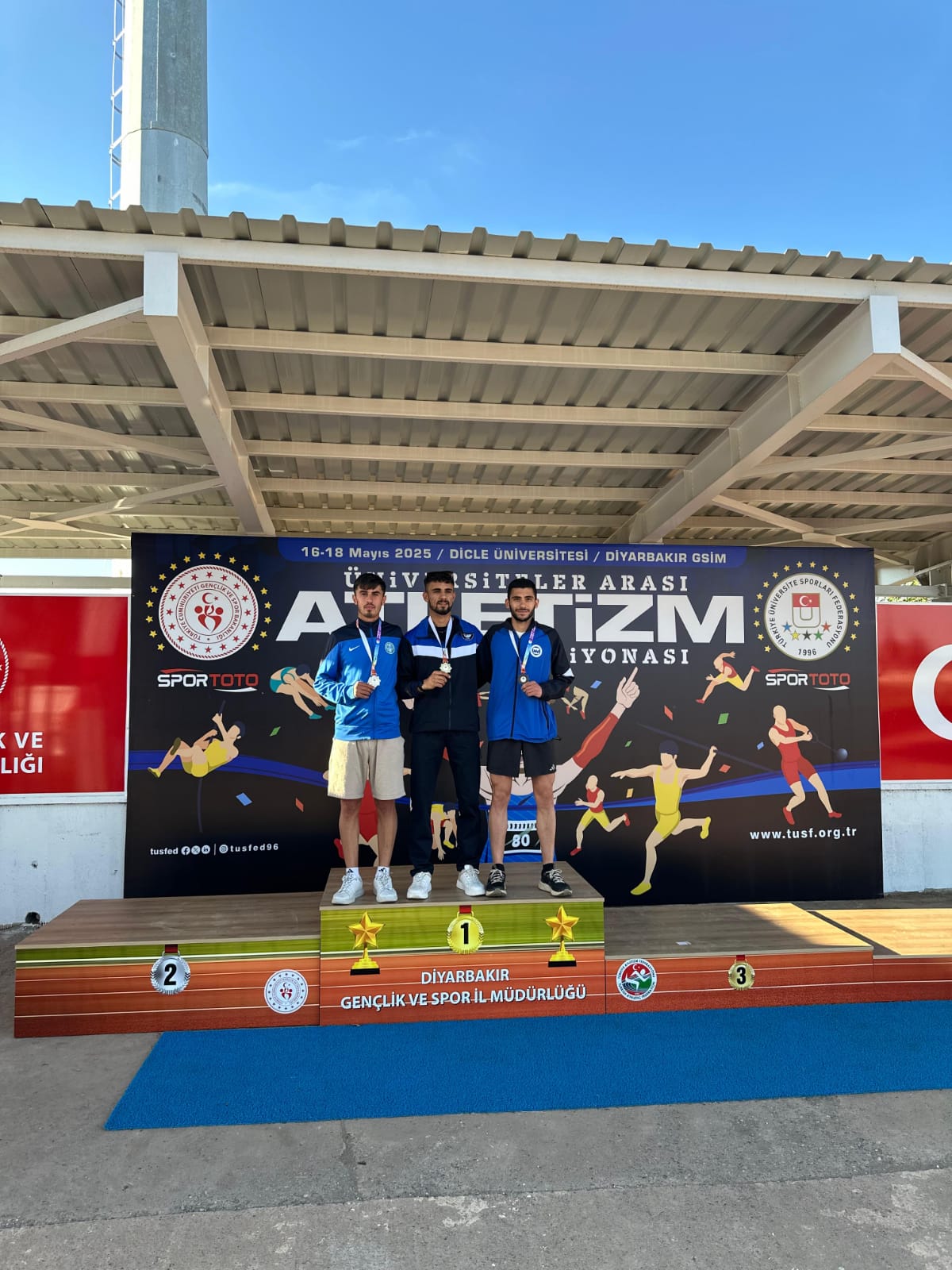 BAÜN lü Atletten 3000 Metrede Türkiye 2.liği