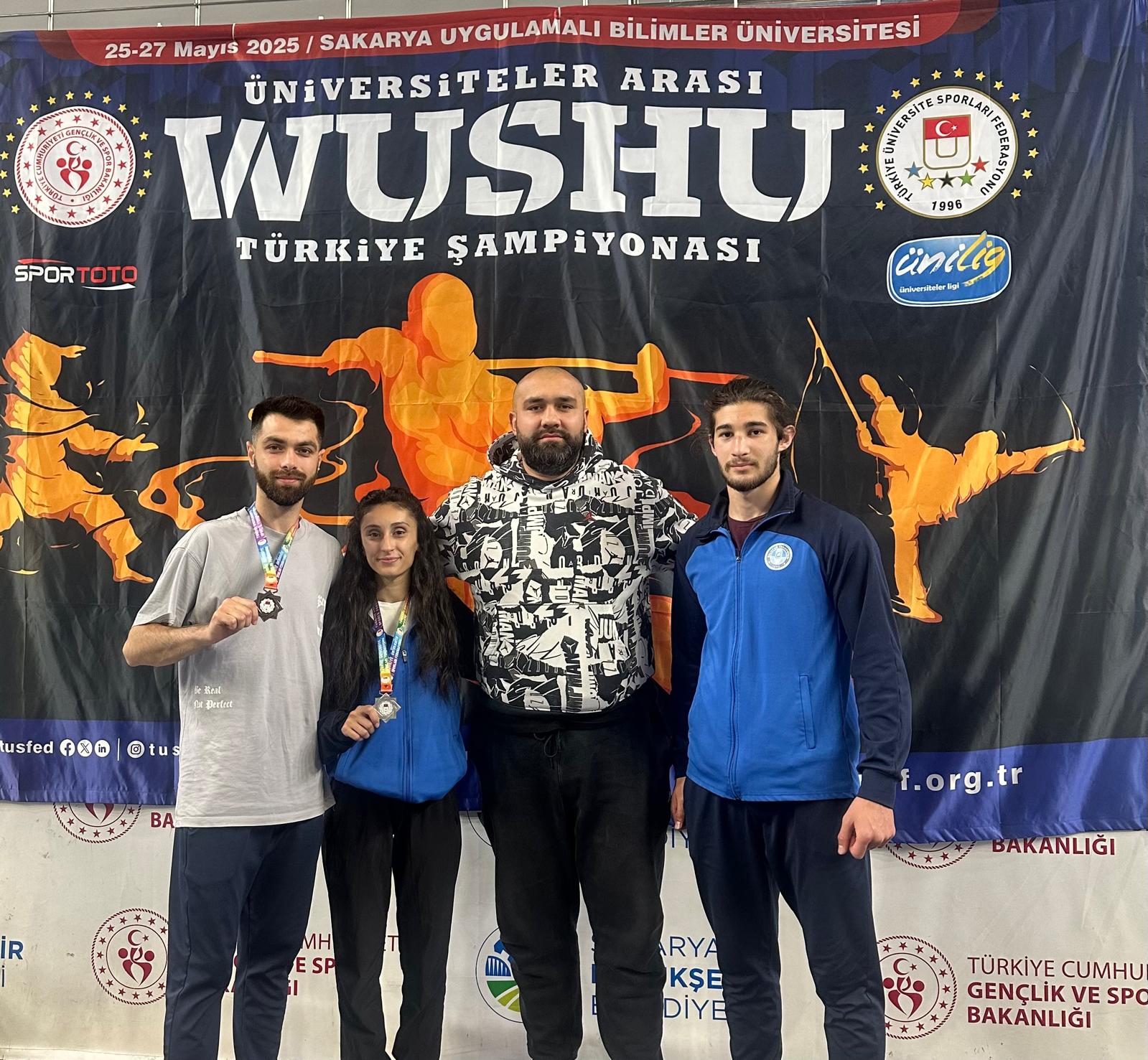 Balıkesir Üniversitesi, Ünilig Wushu Şampiyonası ndan Madalyalarla Döndü