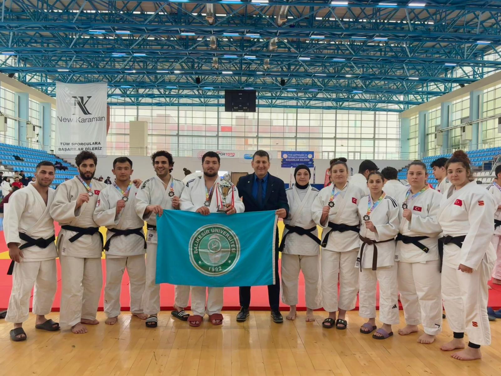 Spor Dostu BAÜN den Bir Başarı Daha Judoda Genel Klasman Türkiye Birincisi