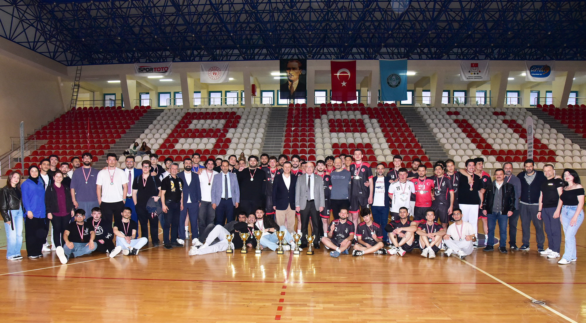 BAÜN Spor FEST 2026 da Kupalar Sahiplerini Buldu