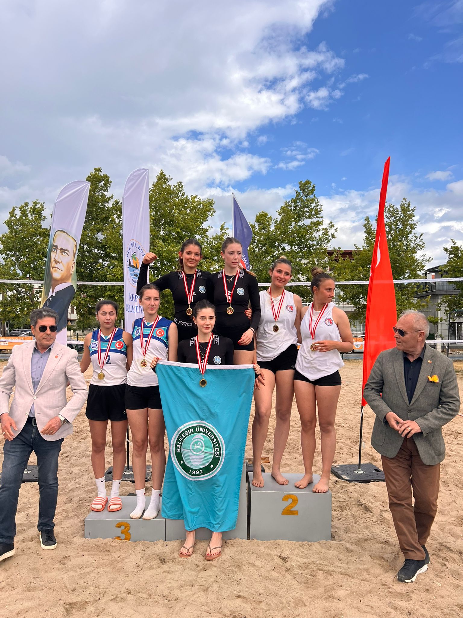 Trakya Üniversiteler Birliği Plaj Voleybolu Turnuvasında BAUN Şampiyon