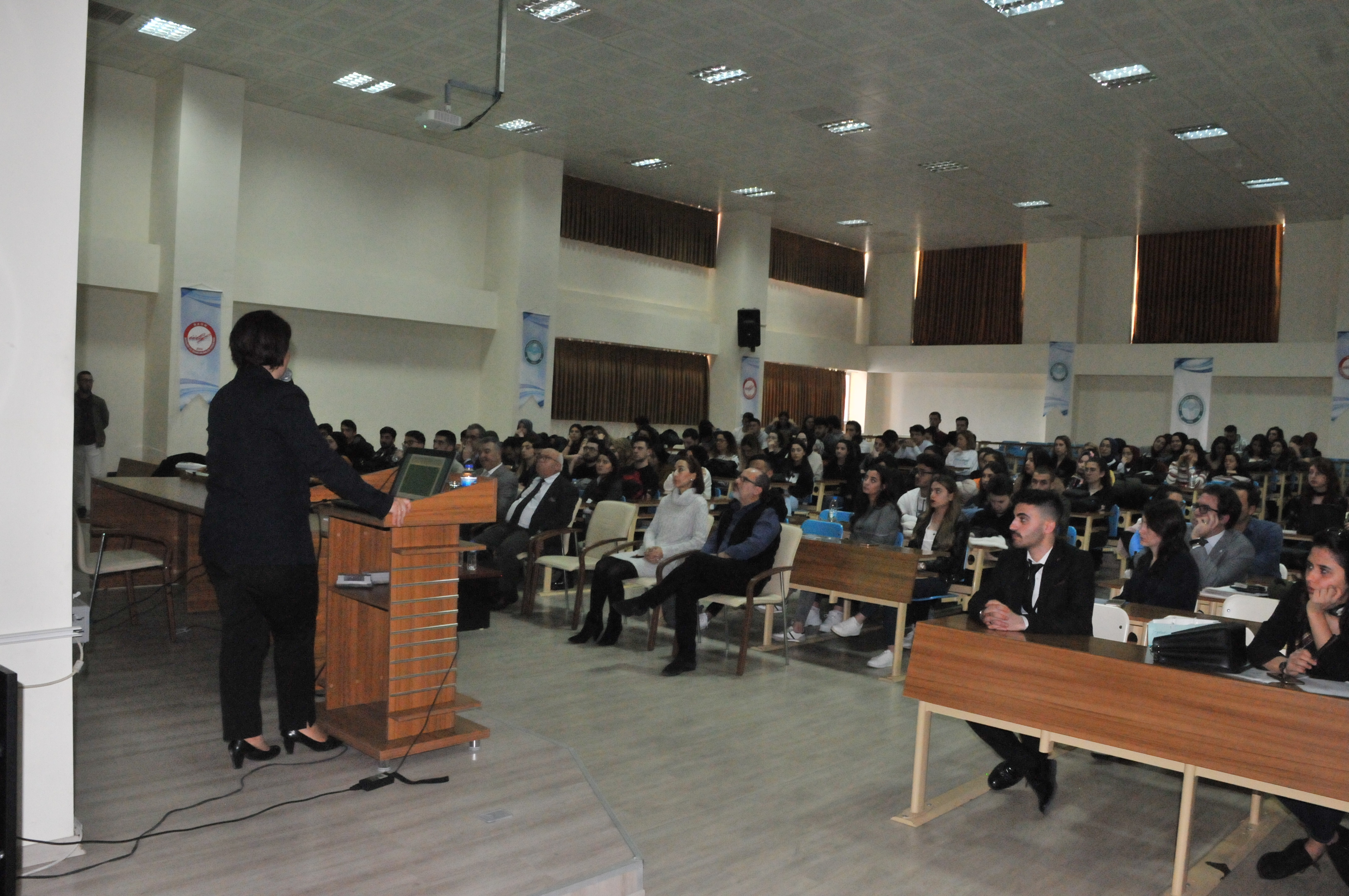 Türk Siyasetçiler ve Liderlik Topluluğu Eski Türk Devlet Anlayışının Ana Hatları Konferansı