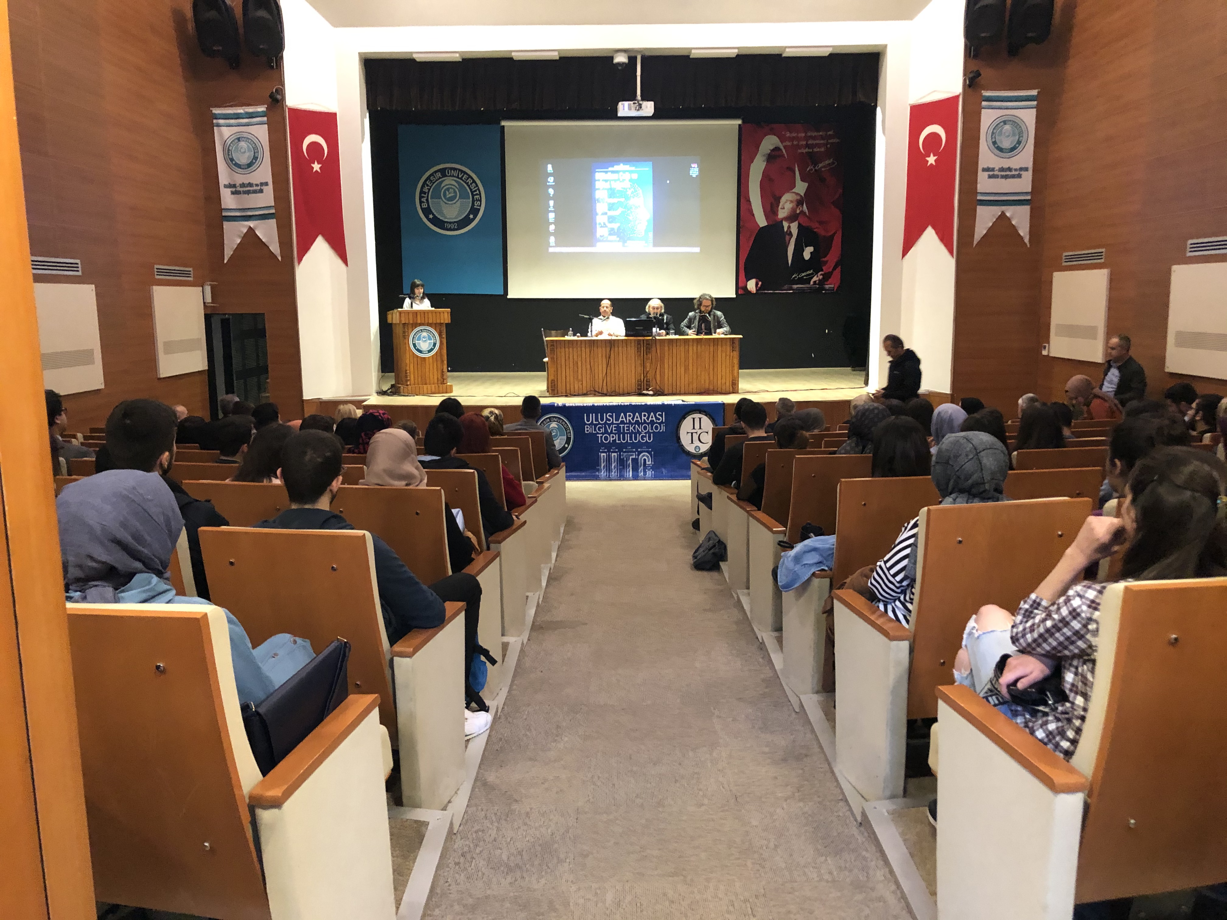 Dijitalizm Çağı ve Dijital Yetimlik Konferansı