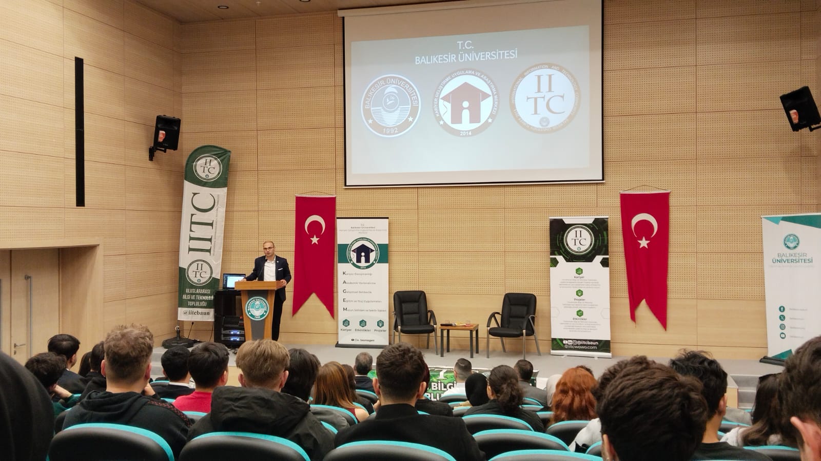 Lojistik Ve Pazarlama Zirvesi Konferans Etkinliği