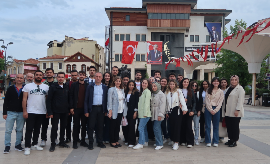 Mimari Tasarım Proje VI Sergisi Sındırgı'da Jeopark Düzenlemesi
