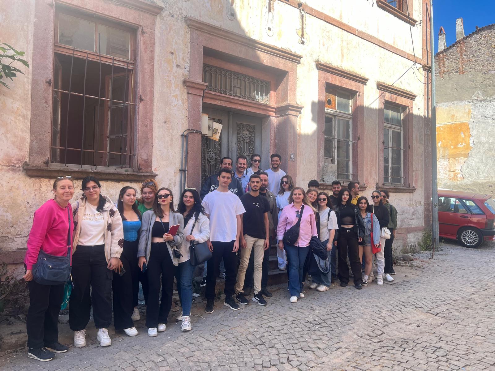 Mimari Restorasyon Programı Öğrencileriyle Rölöve Tespit Çalışması 